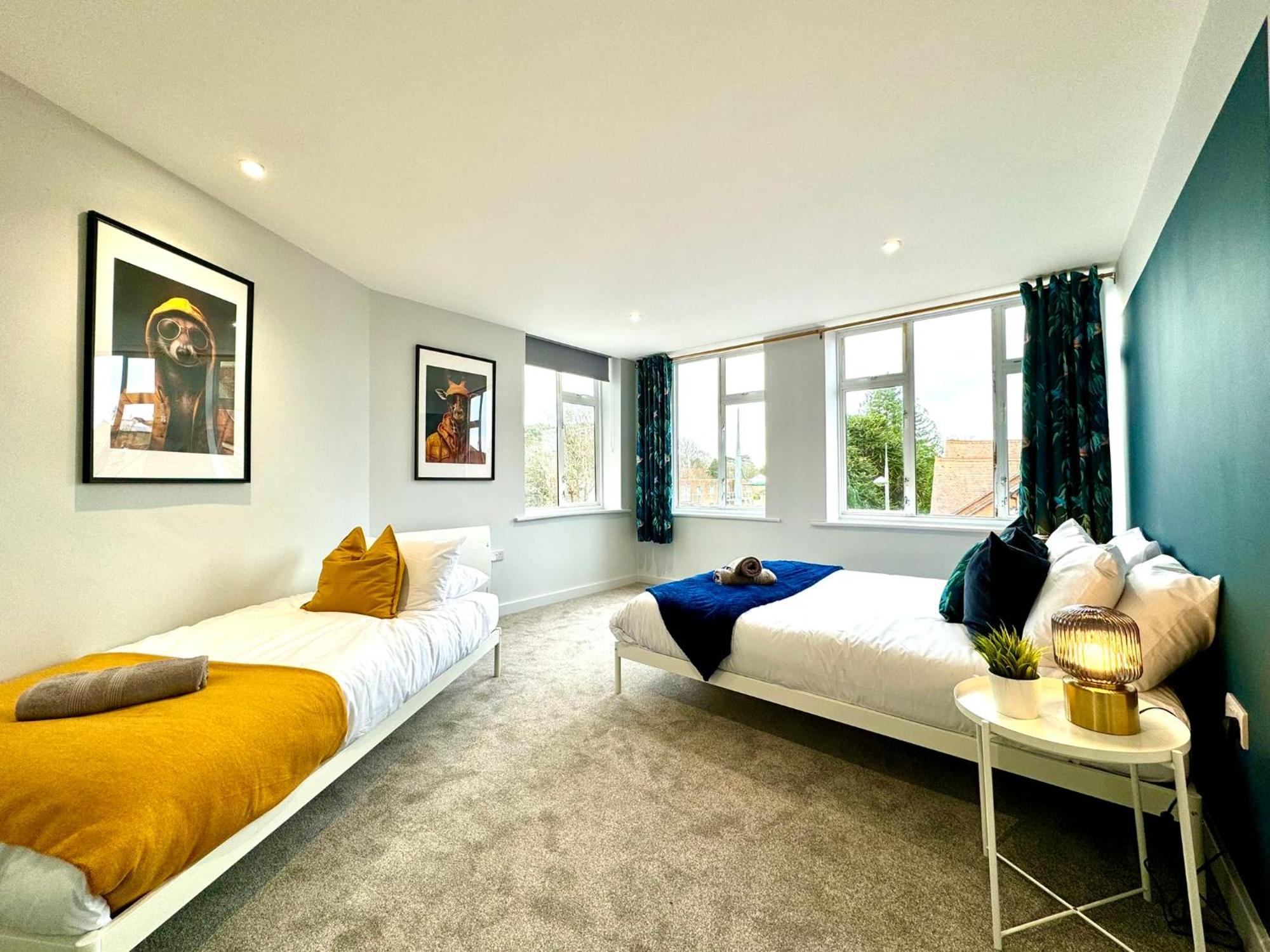 Amazing Large 3 Bedroom - Sleeps 8! Appartamento Bournemouth