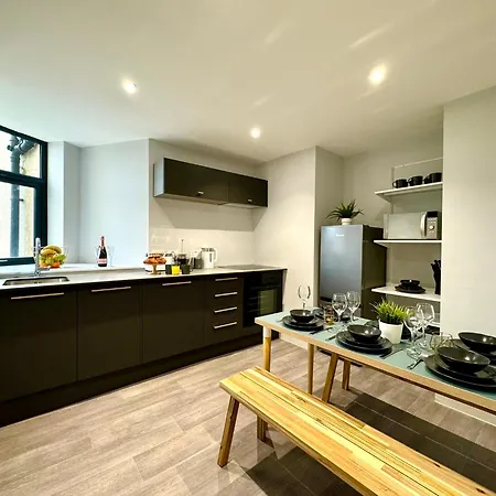 Amazing Large 3 Bedroom Apartment - Sleeps 8! Bournemouth Esterno foto